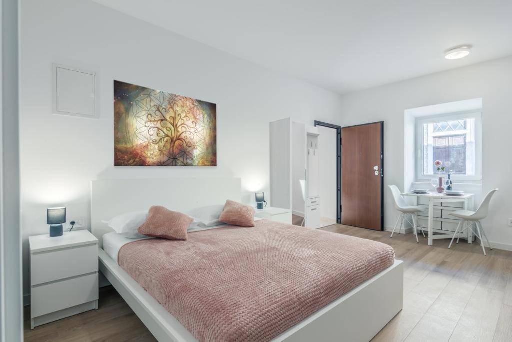 Apartment Klara Free Parking, Center Pula Exterior foto